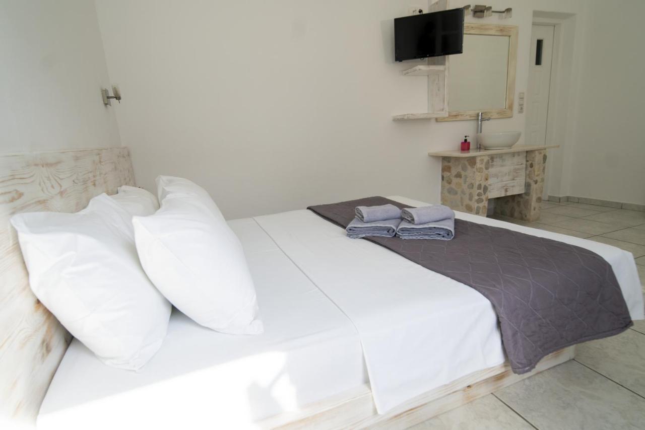 Porto Naoussa (Adults Only) Hotel Exterior photo